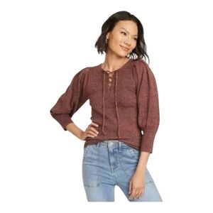 017 NWT Knox Rose Lace-Up Peasant Top